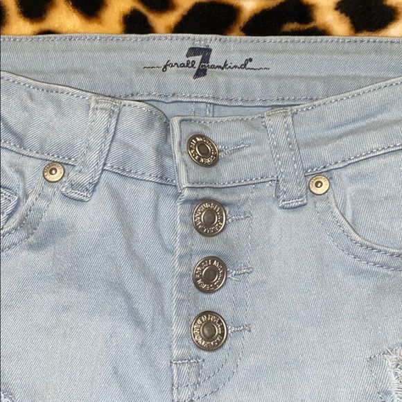 •7 FOR ALL MAN KIND•LIGHT WASH DISTRESSED LITTLE GIRLS SHORTS SIZE 12 EUC - Picture 6 of 7